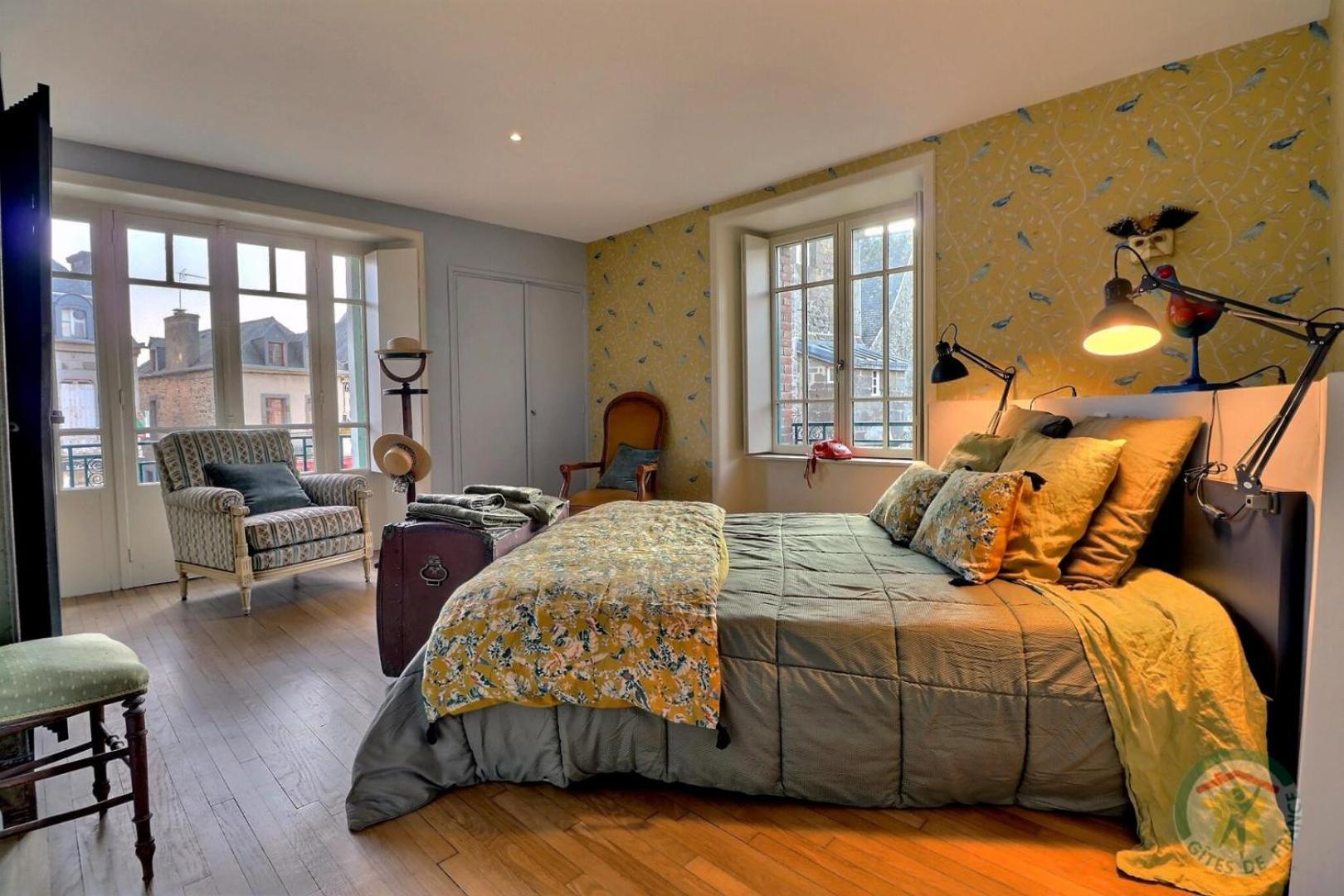 Bed and Breakfast La Goutte D'Or Комбур Экстерьер фото