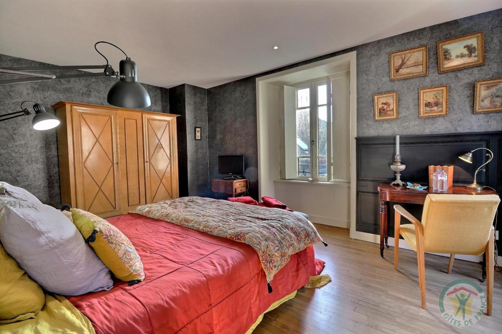 Bed and Breakfast La Goutte D'Or Комбур Экстерьер фото