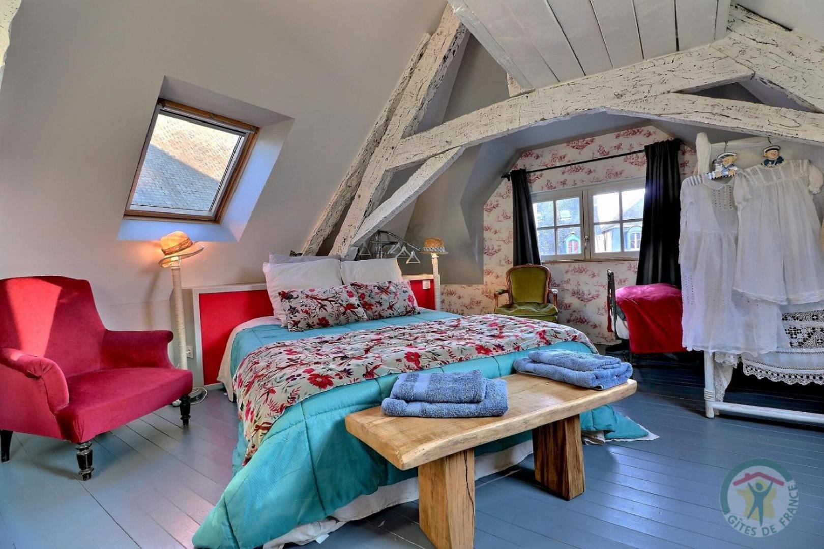 Bed and Breakfast La Goutte D'Or Комбур Экстерьер фото