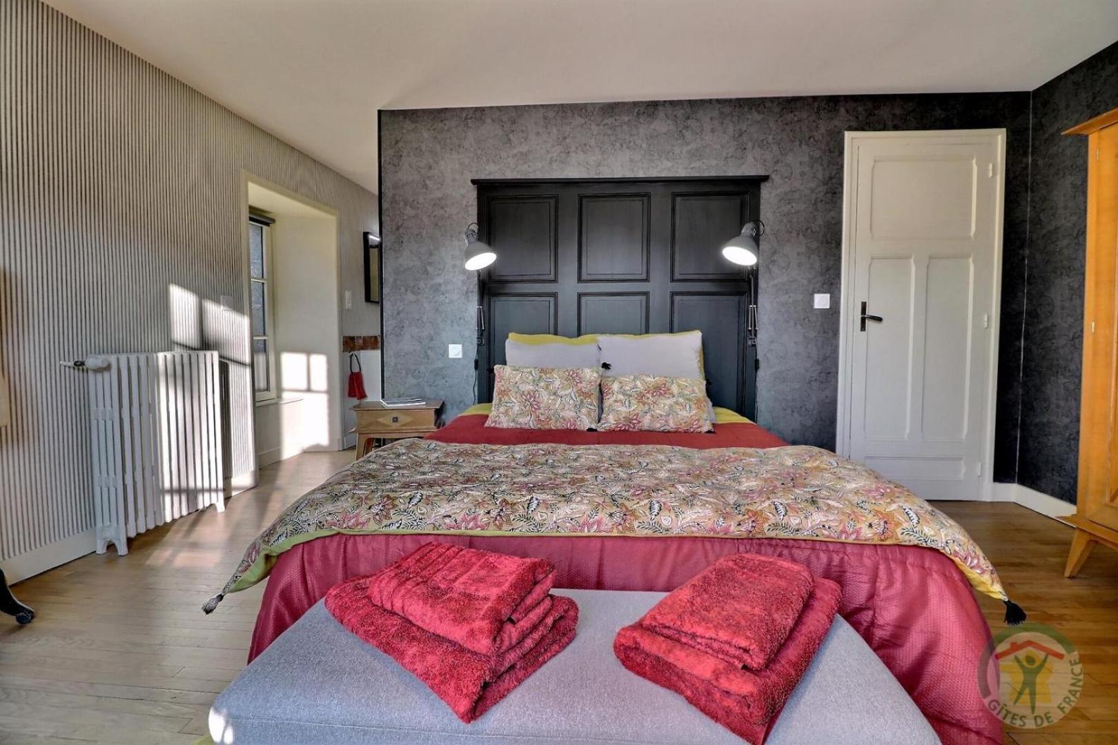 Bed and Breakfast La Goutte D'Or Комбур Экстерьер фото